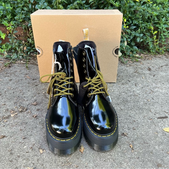 NEW Dr. Martens Vegan Jadon Max Platform Boots Size 10 - Picture 6 of 14